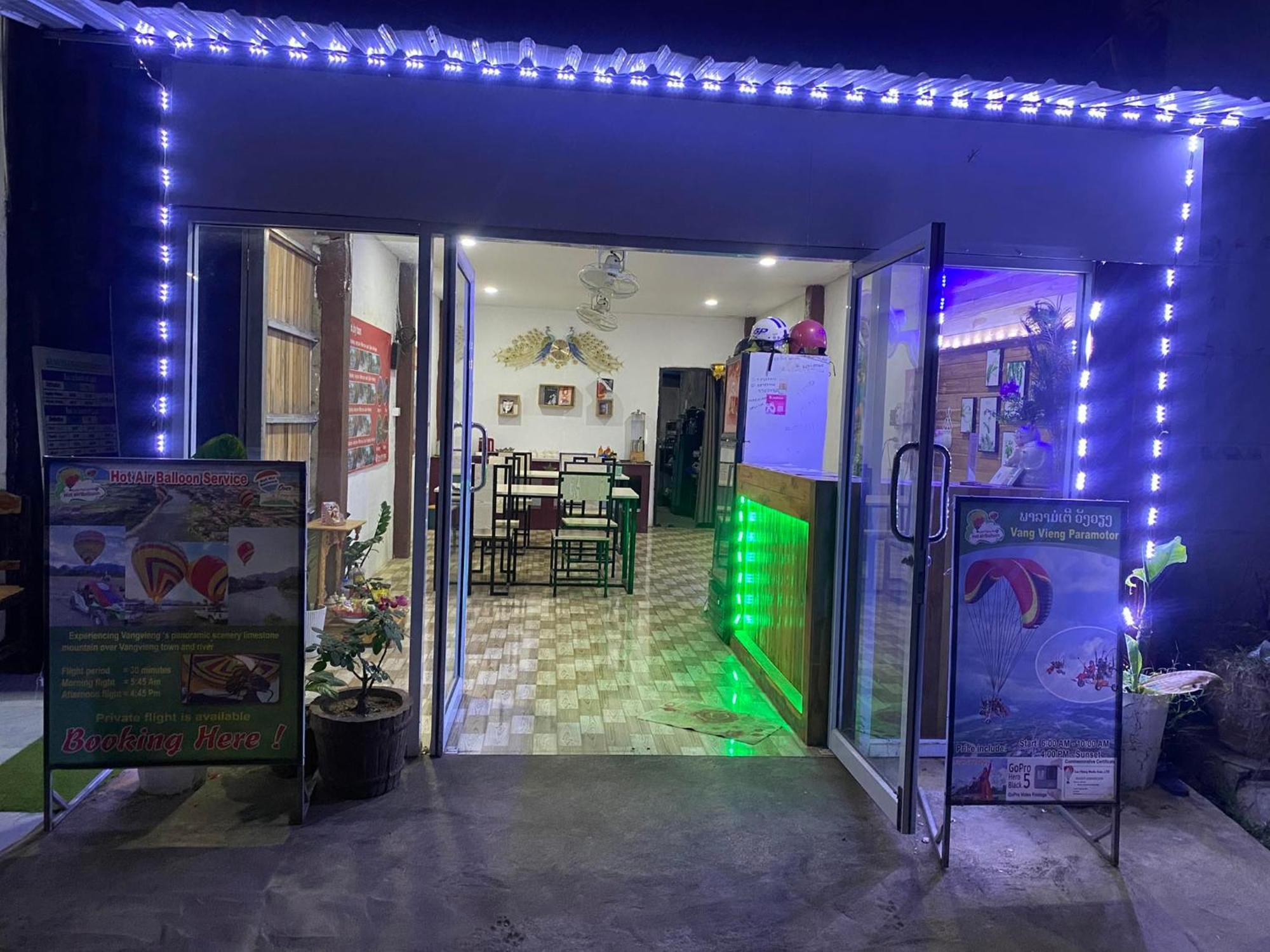 Vang Vieng Victory Hostel מראה חיצוני תמונה