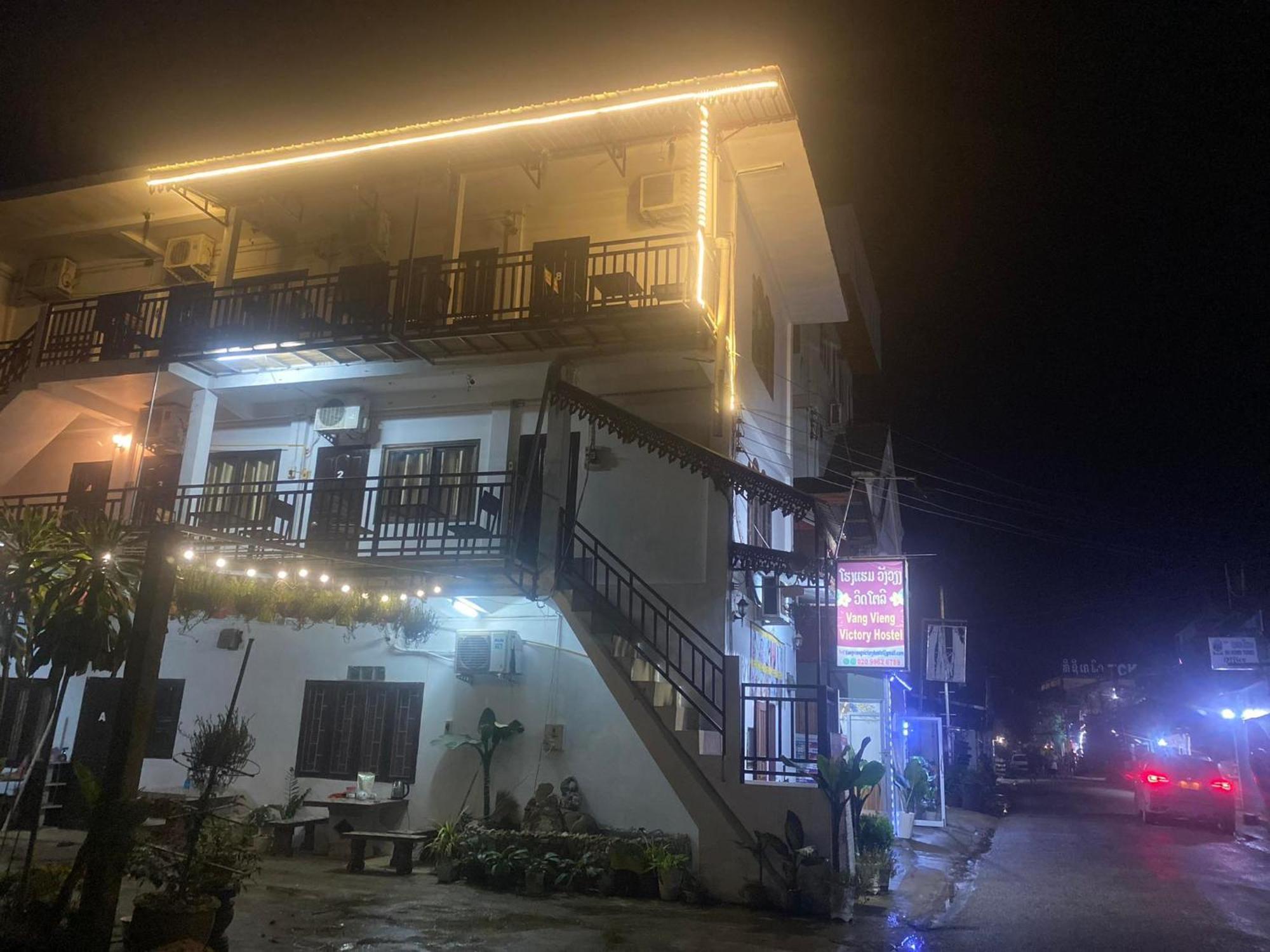 Vang Vieng Victory Hostel מראה חיצוני תמונה