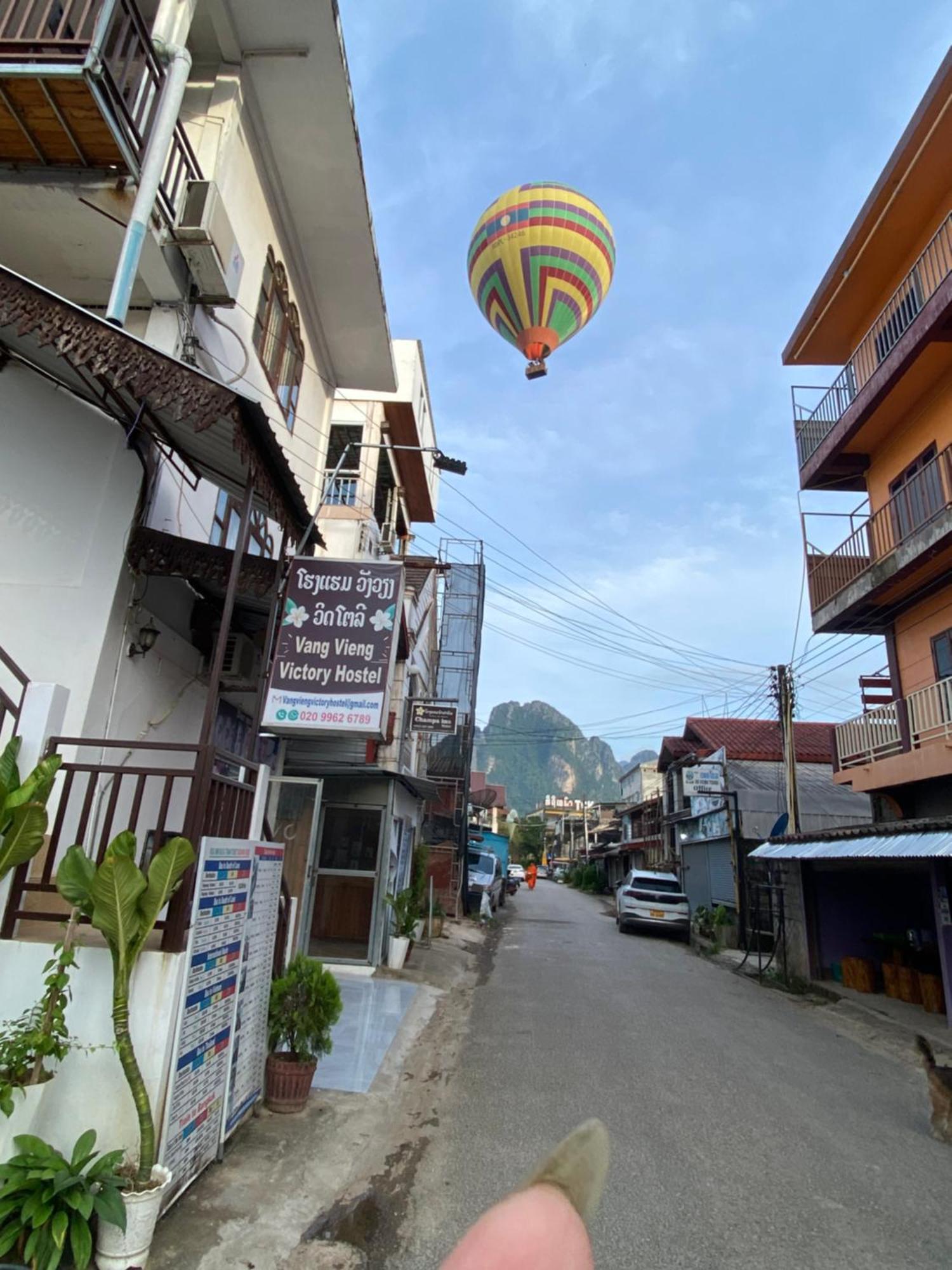 Vang Vieng Victory Hostel מראה חיצוני תמונה